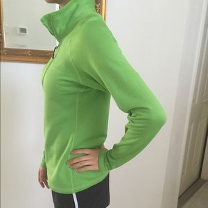 Patagonia - Grn Microfiber Fleece Half-Zip - Sz XS